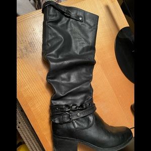 Black Boots